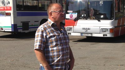 Приватний перевізник Олександр Мішин каже, під час карантину на його підприємстві звільнилося 28 осіб. Фото: Суспільне Поділля Приватний перевізник Олександр Мішин каже, під час карантину на його підприємстві звільнилося 28 осіб. Фото: Суспільне Поділля