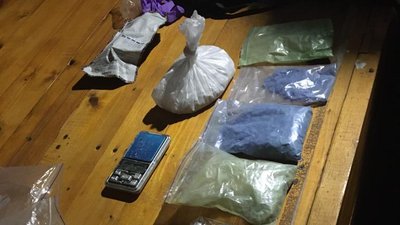 На Прикарпатті злочинну групу підозрюють у наркоторгівлі