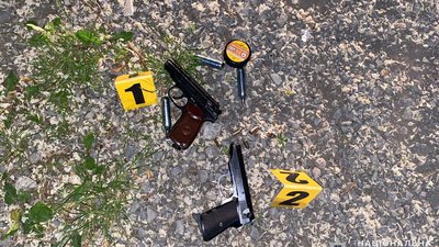 Жителю Хмельниччини загрожує ув'язнення за незаконне зберігання зброї
