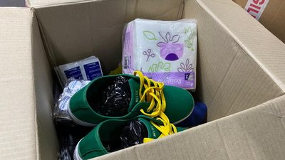 Собака львівських митників Тедді знайшов у посилках заборонені ліки Собака львівських митників Тедді знайшов у посилках заборонені ліки