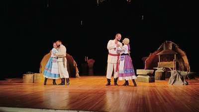 Вистава, відкриття театрального сезону, драмтеатр, сцена, актори