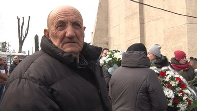 У Тернополі попрощалися із військовослужбовцем Михайлом Сидораком У Тернополі попрощалися із військовослужбовцем Михайлом Сидораком
