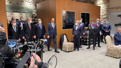 У Стамбулі стартує черговий перемовин між Україною та Росією У Стамбулі стартує черговий перемовин між Україною та Росією