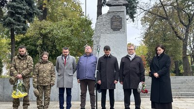  Болбочан, Петро Болбочан, пам'ятник, вшанування, Київ