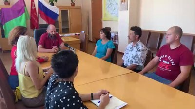 Колаборанти у Шевченковому на Харківщині хочуть знести пам'ятник героям АТО Колаборанти у Шевченковому на Харківщині хочуть знести пам'ятник героям АТО