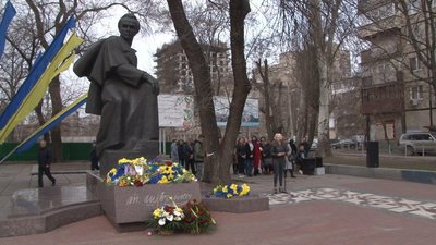 У Дніпрі відзначили 206-у річницю з дня народження Тараса Шевченка