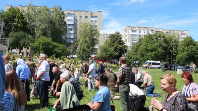 На Львівщині попрощались із загиблим військовослужбовцем Андрієм Проциком На Львівщині попрощались із загиблим військовослужбовцем Андрієм Проциком