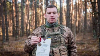 Назарій Остапович, "Золотий хрест", нагорода, Єзупіль