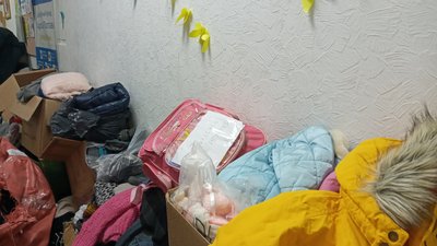 Одяг, їжа, засоби гігієни: у Полтаві видають допомогу переселенцям Одяг, їжа, засоби гігієни: у Полтаві видають допомогу переселенцям