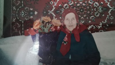 "Я за наших воїнів день і ніч молюся" — 100-річна бабуся з Житомирщини "Я за наших воїнів день і ніч молюся" — 100-річна бабуся з Житомирщини