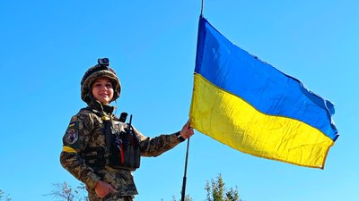 Журналістка Анастасія Блищик встала на військовий облік за власним бажанням та служить в ЗСУ Журналістка Анастасія Блищик встала на військовий облік за власним бажанням та служить в ЗСУ