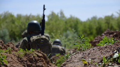 українські військові