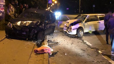У Чернігові сталася потрійна ДТП біля готелю «Градецький», четверо людей травмовані