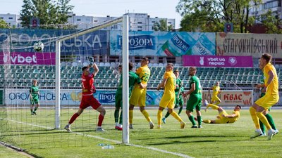 Лідери Першої ліги чемпіонату України з футболу "Полісся" та "Оболонь" зіграли унічию – 1:1 Лідери Першої ліги чемпіонату України з футболу "Полісся" та "Оболонь" зіграли унічию – 1:1