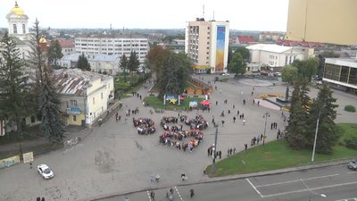 Велопробіг, мегалистівка та патріотична акція: як лучани відзначали день міста Велопробіг, мегалистівка та патріотична акція: як лучани відзначали день міста