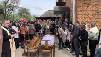 На Тернопільщині попрощалися із загиблим військовослужбовцем Юрієм Богатерчуком