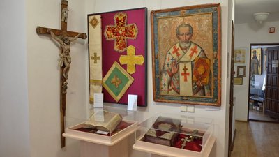Речі з XI століття: у Волинському музеї ікони виставка хрестів Речі з XI століття: у Волинському музеї ікони виставка хрестів