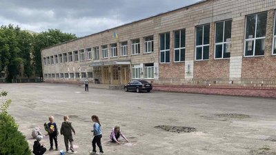 Управління освіти Рівного заперечує інформацію про закриття ліцею №8