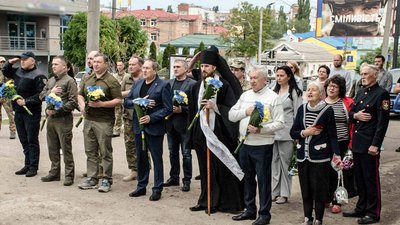 У Кропивницькому вшанували пам’ять жертв політичних репресій У Кропивницькому вшанували пам’ять жертв політичних репресій