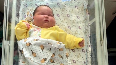У Львові народилася дівчинка вагою понад 5 кг