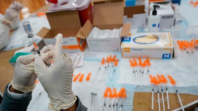 У США знищать 60 мільйонів доз вакцини Johnson &amp; Johnson. Що сталося