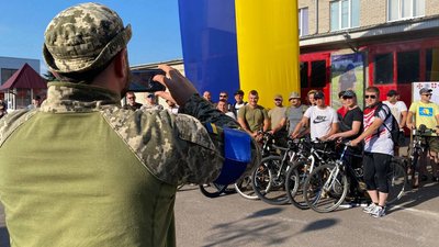 35 кілометрів заради перемоги: у Луцьку – благодійний велопробіг на підтримку ЗСУ 35 кілометрів заради перемоги: у Луцьку – благодійний велопробіг на підтримку ЗСУ