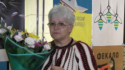 У Запорізькій бібліотеці виставили патріотичні плакати У Запорізькій бібліотеці виставили патріотичні плакати