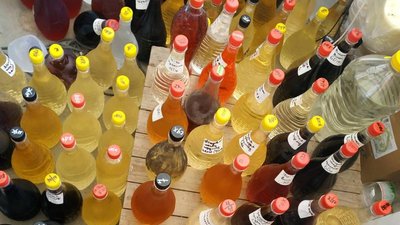 У Запорізькій області ліквідовано цехи з виготовлення фальсифікованого алкоголю