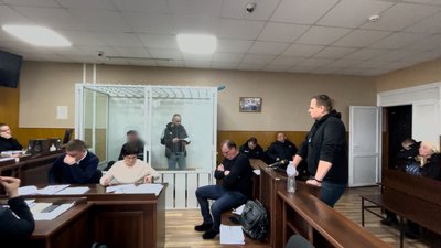 Суд у Прилуках. Переправляння чоловіків за кордон