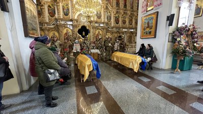 У Полтаві попрощалися із двома воїнами, які полягли на війні з Росією