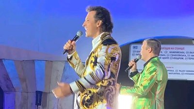 "За благодійні концерти ми привезли 5-6 тонн гуманітарної допомоги", – народні артисти України Назарій і Дмитро Яремчуки "За благодійні концерти ми привезли 5-6 тонн гуманітарної допомоги", – народні артисти України Назарій і Дмитро Яремчуки
