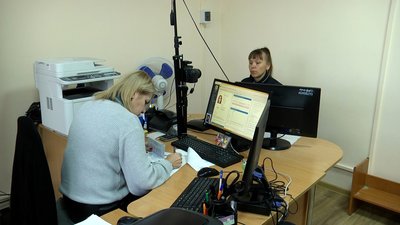 Відновили роботу шість відділень міграційної служби Житомирщини, на черзі ще п’ять