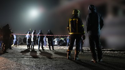 Загинула мати та двоє дітей: подробиці ДТП поблизу Чернігова, де з Десни дістали автівку