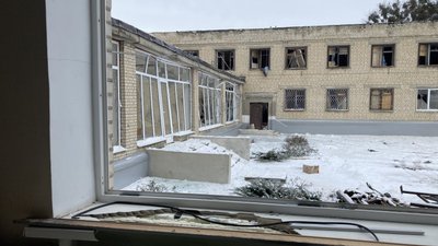 "Це втретє. Знищені всі майстерні". РФ вдарила по закладу профтех освіти в Харкові 8 січня "Це втретє. Знищені всі майстерні". РФ вдарила по закладу профтех освіти в Харкові 8 січня