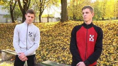 19-річні близнюки Владислав та Богдан Михайловські пішли до військкомату ще до отримання повістки 19-річні близнюки Владислав та Богдан Михайловські пішли до військкомату ще до отримання повістки