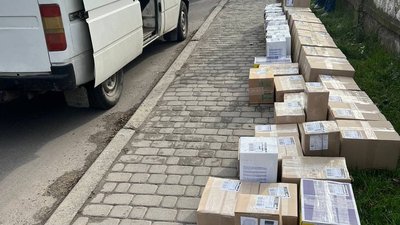 На Вінниччині затримали чоловіка, який перевозив фальсифікований алкоголь На Вінниччині затримали чоловіка, який перевозив фальсифікований алкоголь