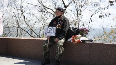 Заборонена символіка та сутички. Як пройшло 9 травня в Одесі Заборонена символіка та сутички. Як пройшло 9 травня в Одесі