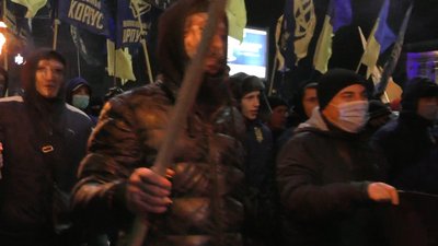 У Херсоні до103-ї річниці бою під Крутами відбулась смолоскипна хода У Херсоні до103-ї річниці бою під Крутами відбулась смолоскипна хода