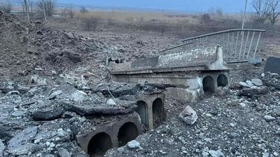 "Наша найбільша незручність – відсутність української інформації". Як живуть в окупованому Троїцькому на Луганщині "Наша найбільша незручність – відсутність української інформації". Як живуть в окупованому Троїцькому на Луганщині