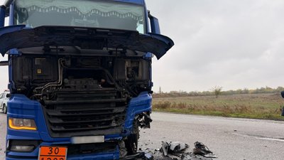 У Баштанці зіткнулися легковик і вантажівка: травмувалися четверо людей У Баштанці зіткнулися легковик і вантажівка: травмувалися четверо людей