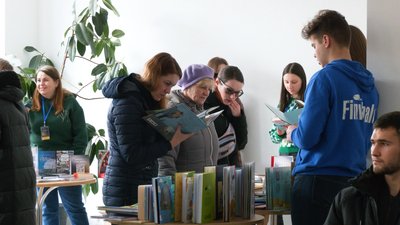 У Івано-Франківську провели книжковий форум на підтримку ЗСУ У Івано-Франківську провели книжковий форум на підтримку ЗСУ