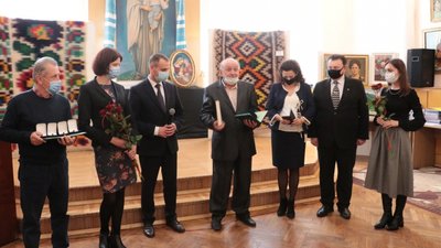 Прикарпатських краєзнавців нагородили премією імені Володимира Полєка