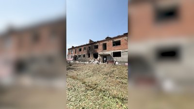 Наслідки атаки "Шахедів" по гуртожитку у Ніжині 26 липня 2024 року