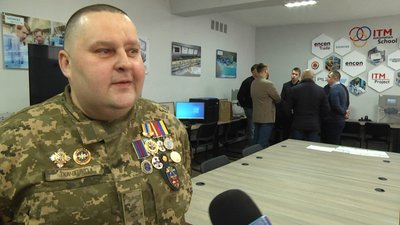 У Житомирі шість учасників бойових дій завершили ІТ-курси У Житомирі шість учасників бойових дій завершили ІТ-курси