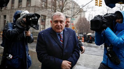 Соратник Джуліані заявив, що Трамп був готовий повністю заблокувати допомогу Україні