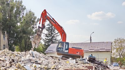 На відновлення лікарні в Ізюмі направлять 1,2 мільярда гривень — ОВА На відновлення лікарні в Ізюмі направлять 1,2 мільярда гривень — ОВА