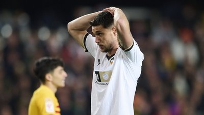 Роман Яремчук пропустить наступний матч "Валенсії" в чемпіонаті Іспанії через хворобу