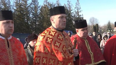 У Тернополі попрощалися із загиблим бійцем Василем Огірком У Тернополі попрощалися із загиблим бійцем Василем Огірком