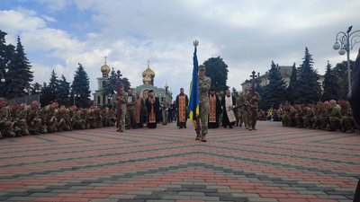Загинули на Донеччині: у Черкасах попрощались з двома розвідниками Загинули на Донеччині: у Черкасах попрощались з двома розвідниками