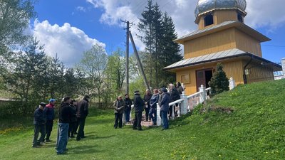 Жителі села Мшанець, 19 квітня 2024 Жителі села Мшанець, 19 квітня 2024